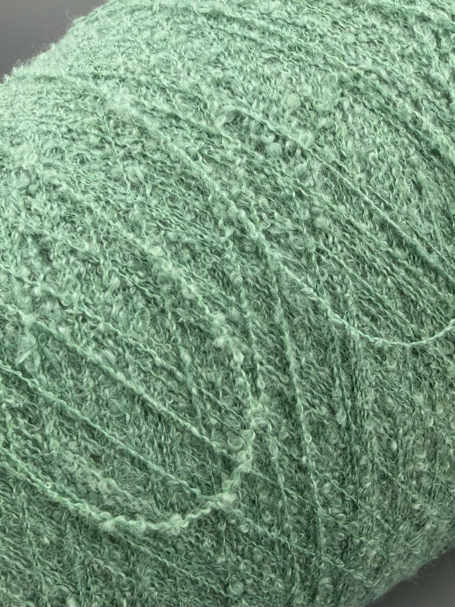 Filati Be.Mi.Va. Delphine Nm 1/20 Bouclé Salbeigrün 11913